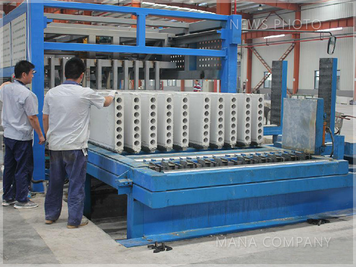 1596444622177171.jpg 江苏菱镁板客户.jpg