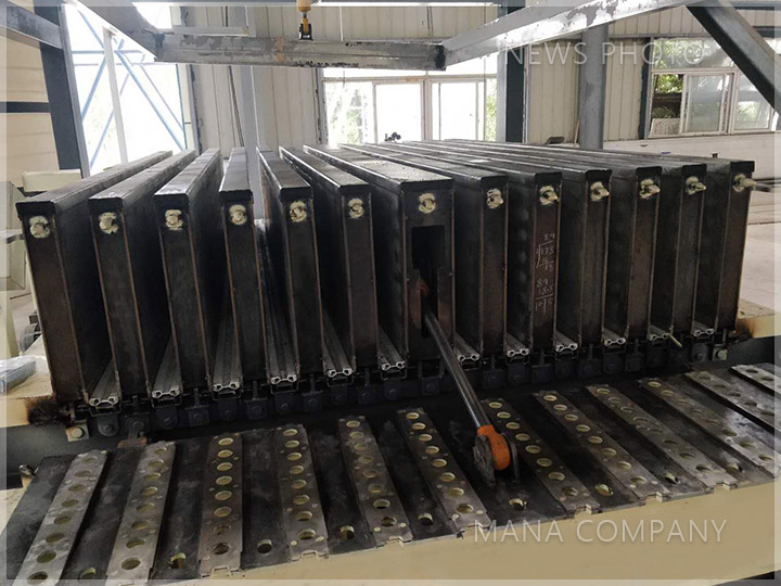 1612687899136270.jpg M30-50型-04成型主机.jpg