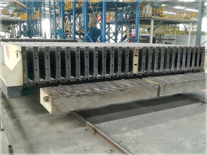 1636014281100653.jpg 02墙板设备.jpg