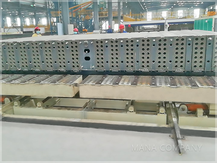 1636015608350435.jpg 即将出炉板材.jpg