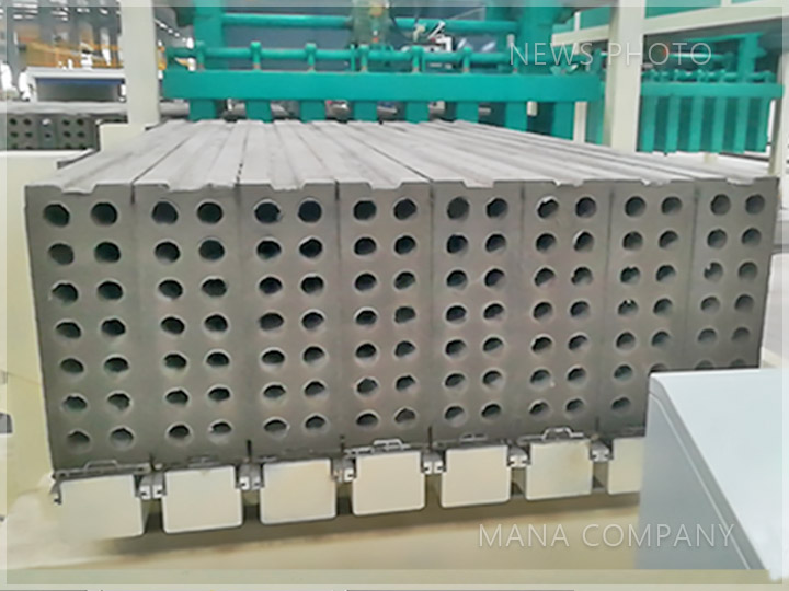 1636015833175735.jpg 即将出板.jpg